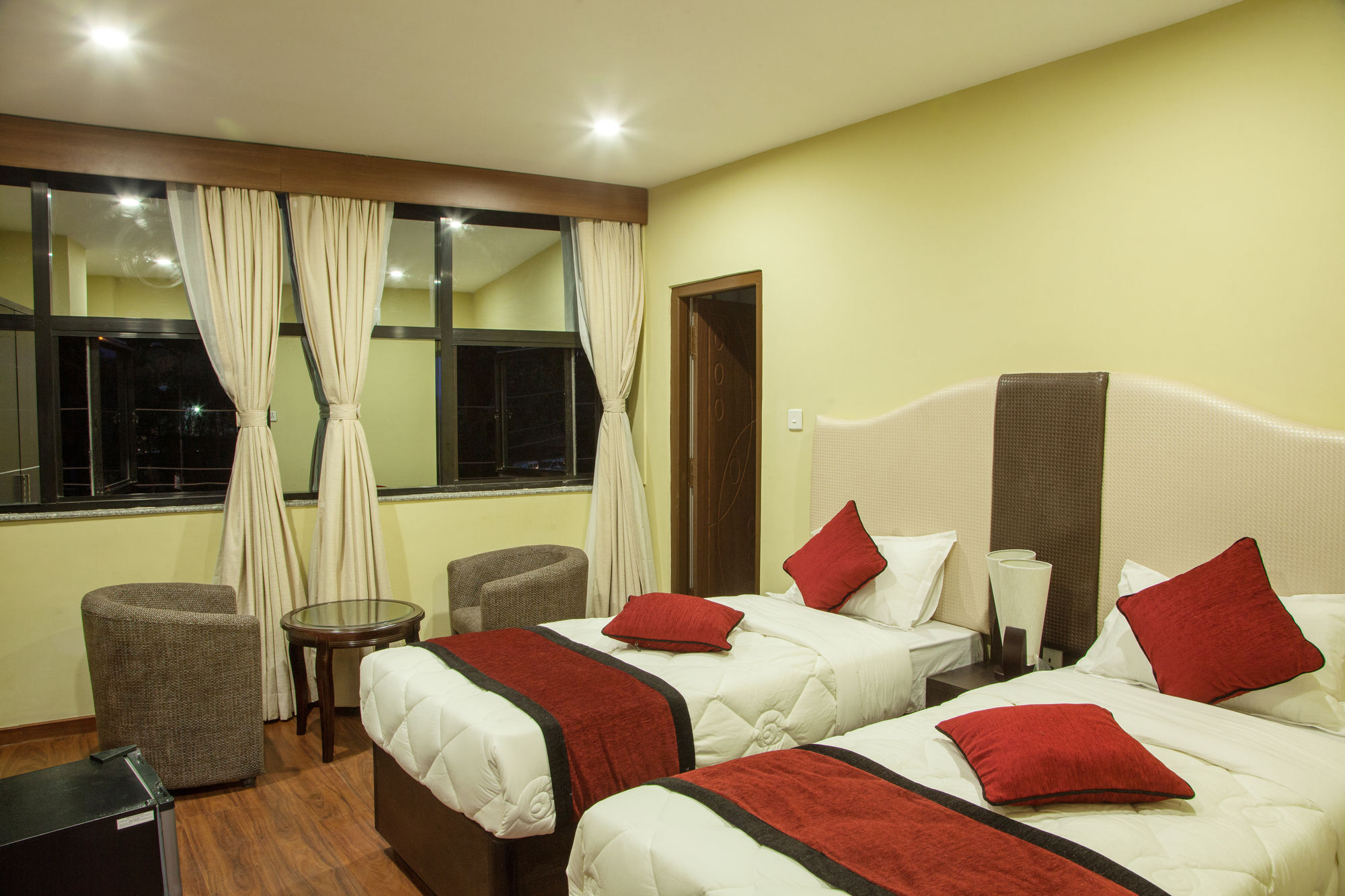 Hotel Meridian Suite Katmandu Zewnętrze zdjęcie